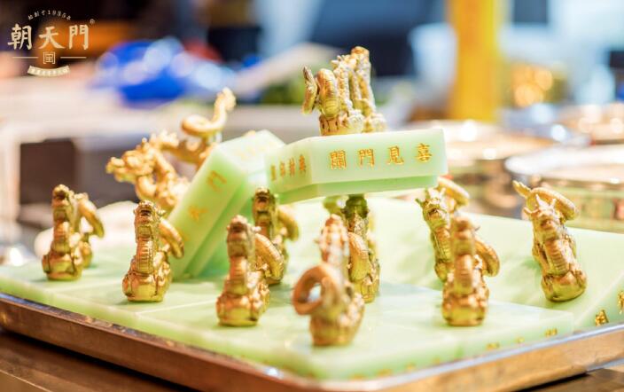 品牌火鍋如何根據季節推出不同的飲品？