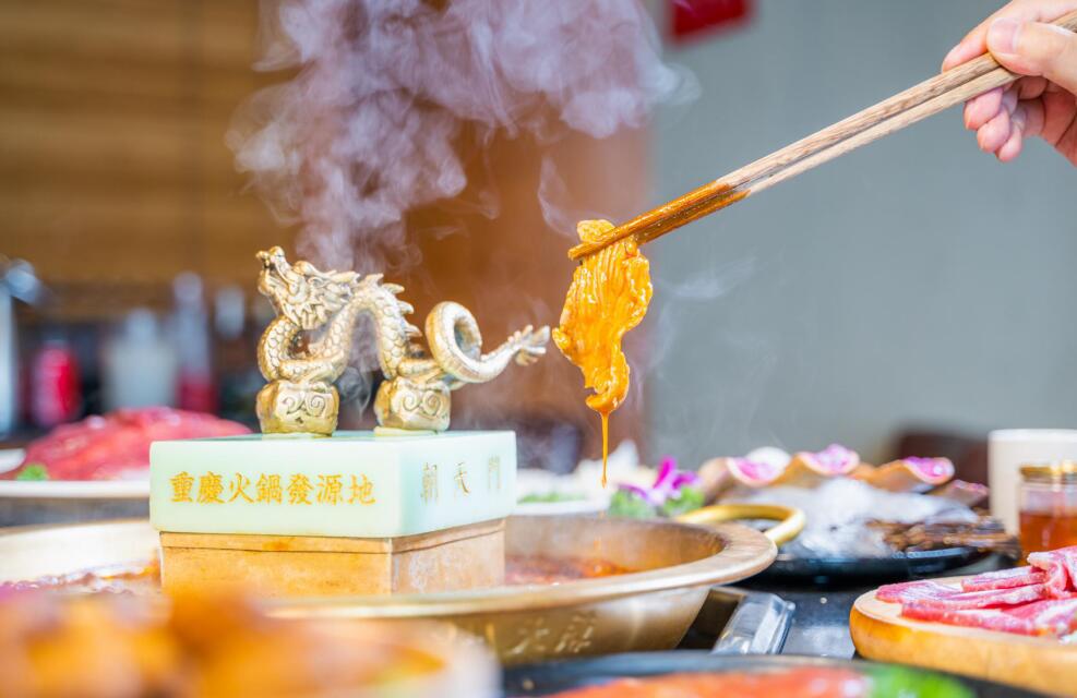 火鍋店的收入主要是靠什么來(lái)支撐的？ 