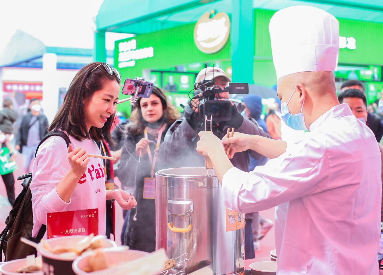 呂梁開(kāi)火鍋加盟店，要考慮哪些市場(chǎng)因素？