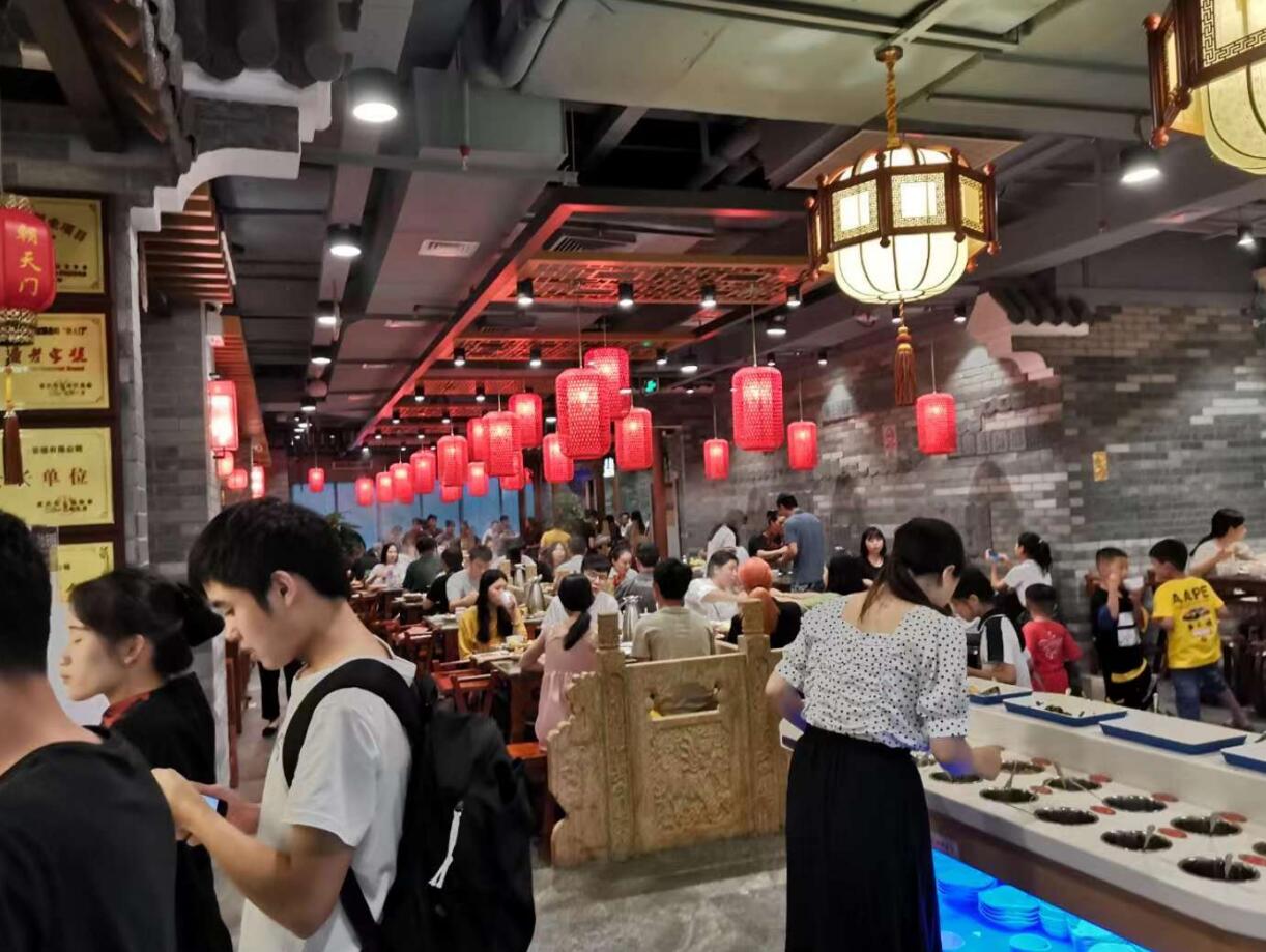 臨汾開火鍋加盟店，遇到同行搶生意怎么辦？