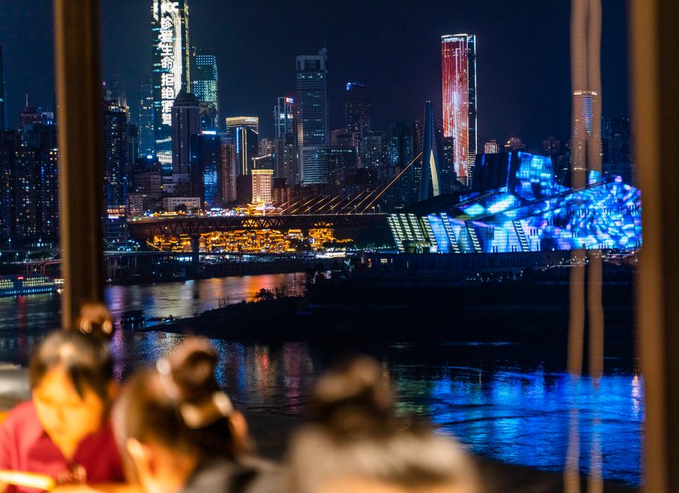 朝天門火鍋硬核防疫，多措并舉打造安心餐廳！