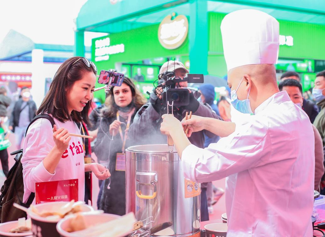 朝天門火鍋培訓中心，為加盟店培訓專業化人才！