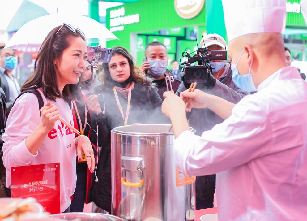 如何在鄉鎮開出好口碑的火鍋店?