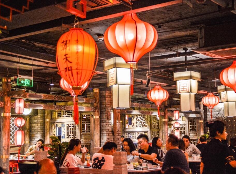 吃火鍋會(huì)讓人心情變好，原來是有科學(xué)依據(jù)的！